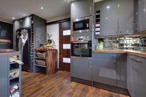 Kitchen/Diner- click for photo gallery